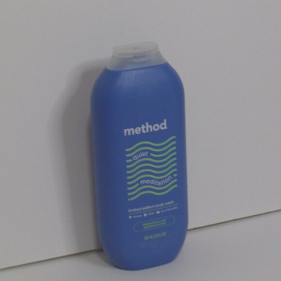 Method Limited Edition Body Wash in Quiet Meditation NWOT - Picture 1 of 3